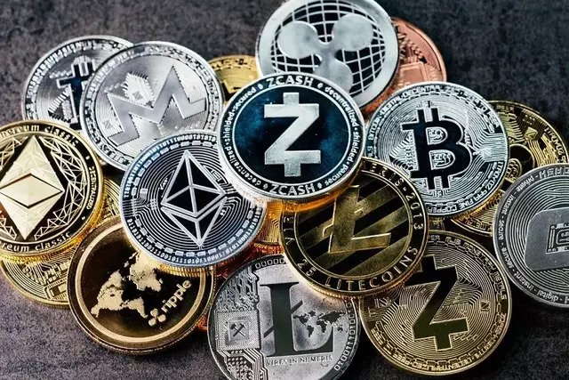 Esempi di altcoin, le criptovalute alternative al BTC